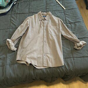 7diamonds medium lightweight long sleeved corduroy button down, casual